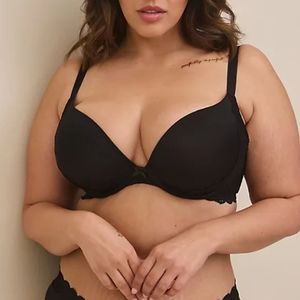 *NWT* PLUNGE PUSH-UP SMOOTH STRAIGHT BACK BRA